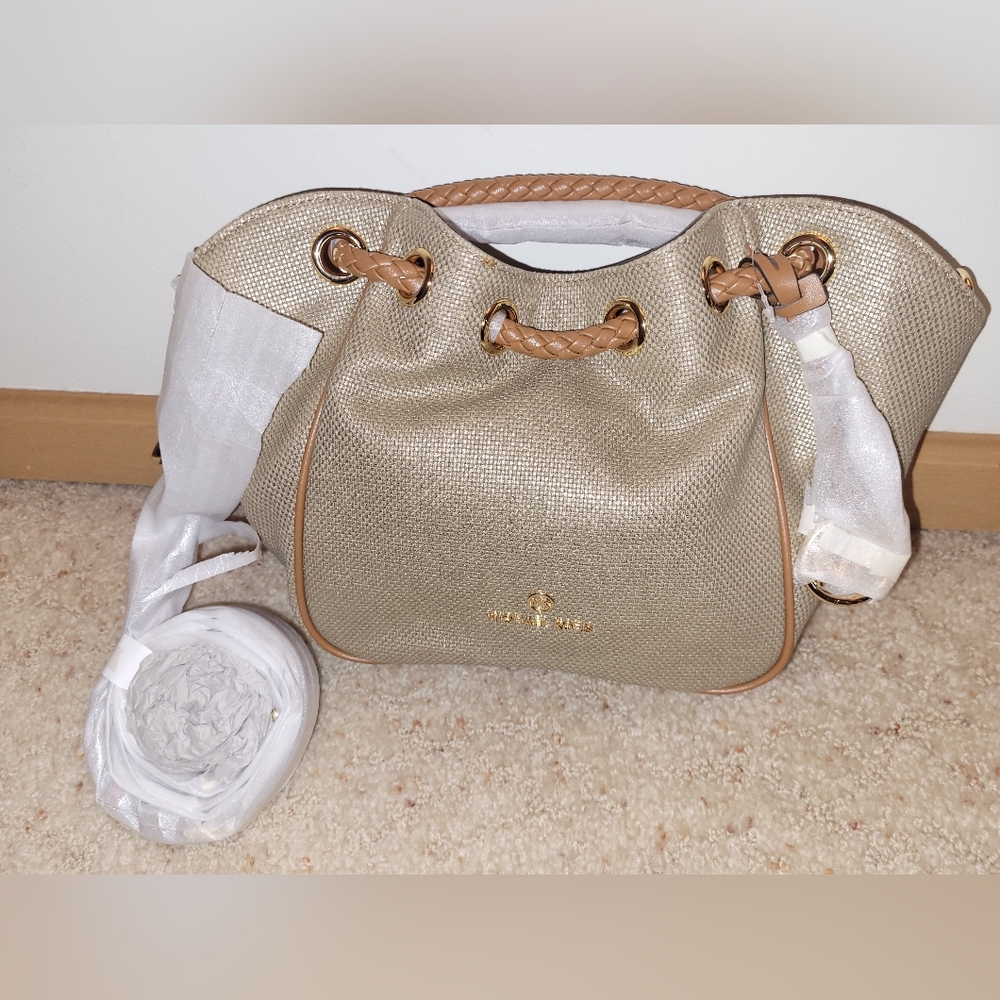 MICHAEL KORS cinch bucket purse brand NEW with tags